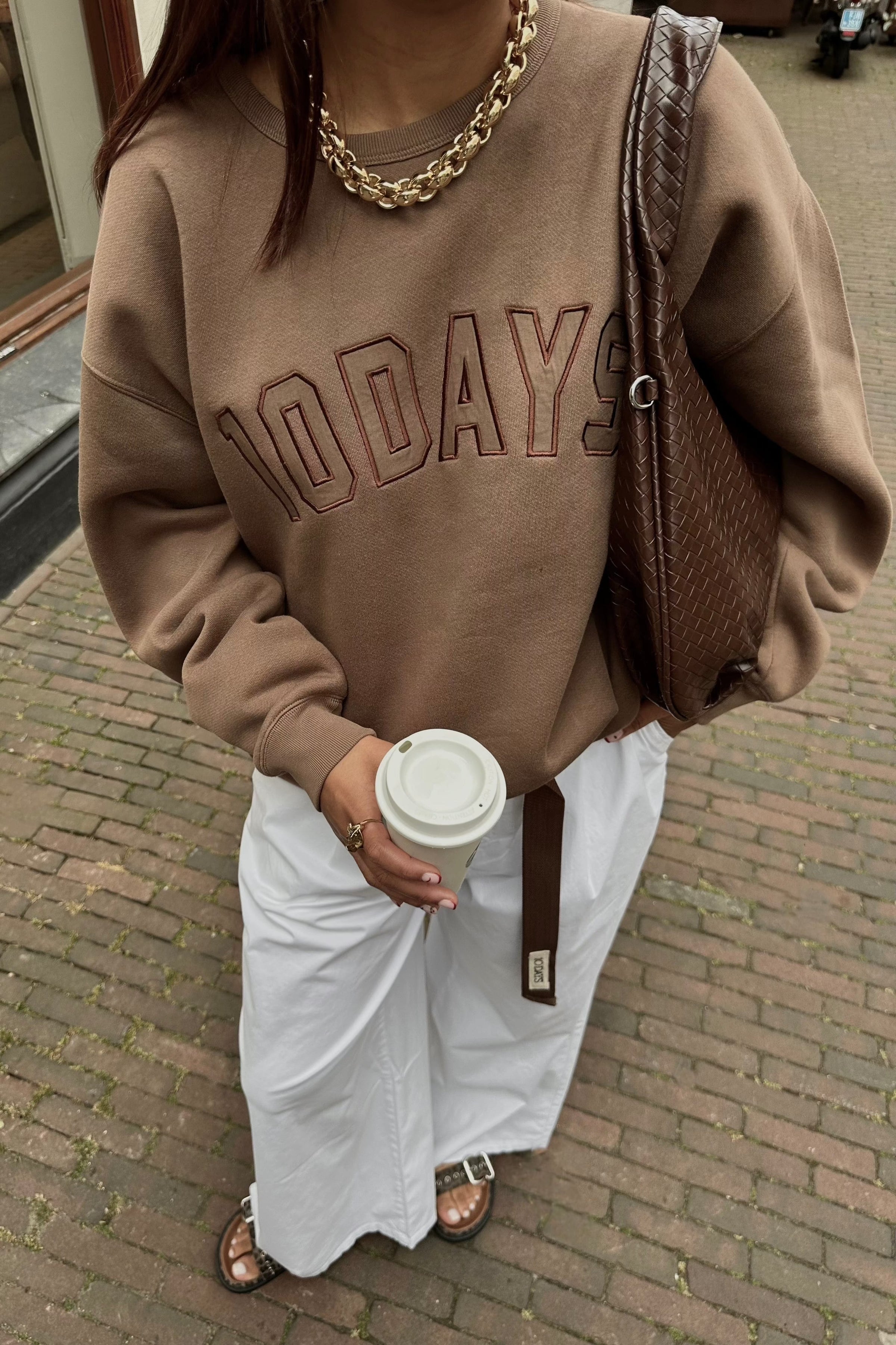Statement Sweater - Bruin