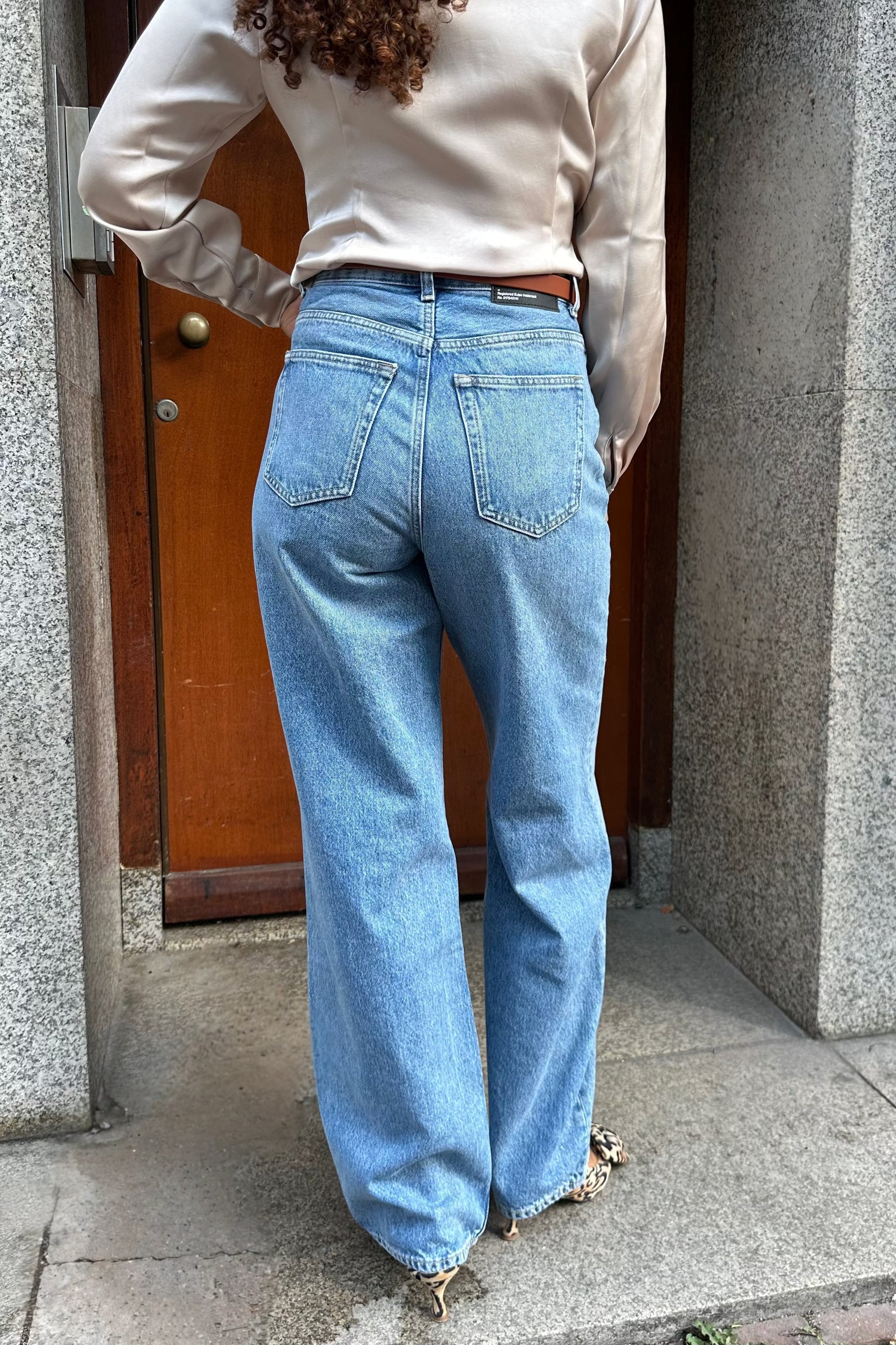 Donna Jeans - Stream Sky Used