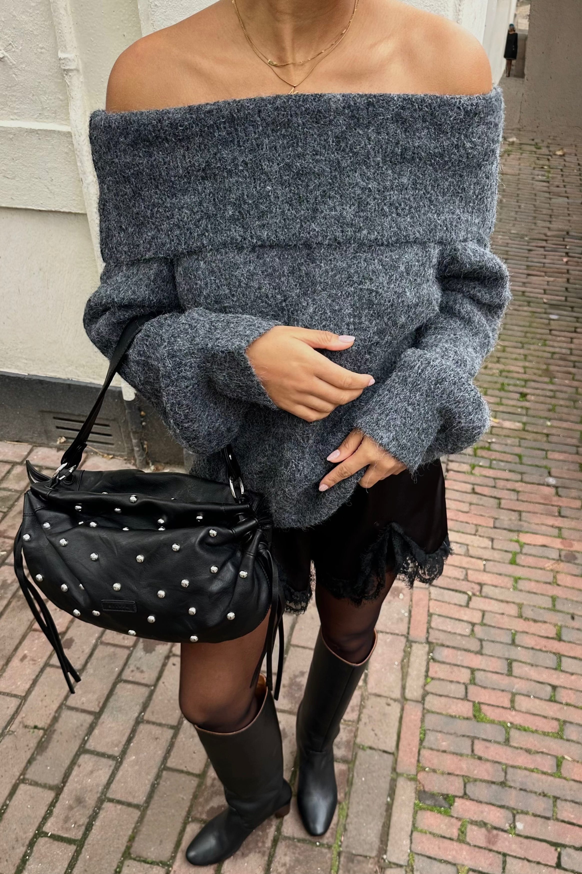 Liv Off-Shoulder Trui - Grijs
