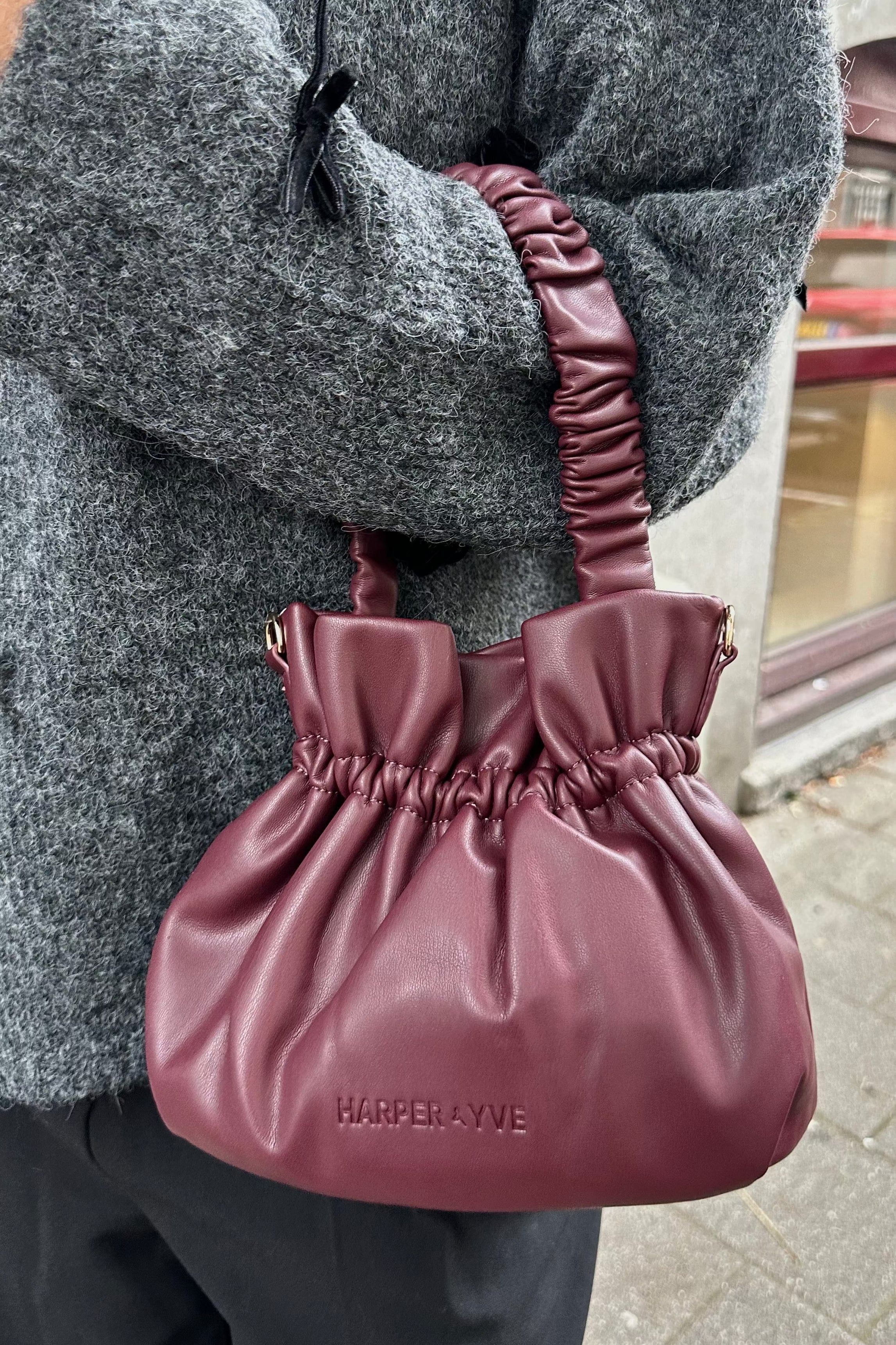 Raye Tas - Berry