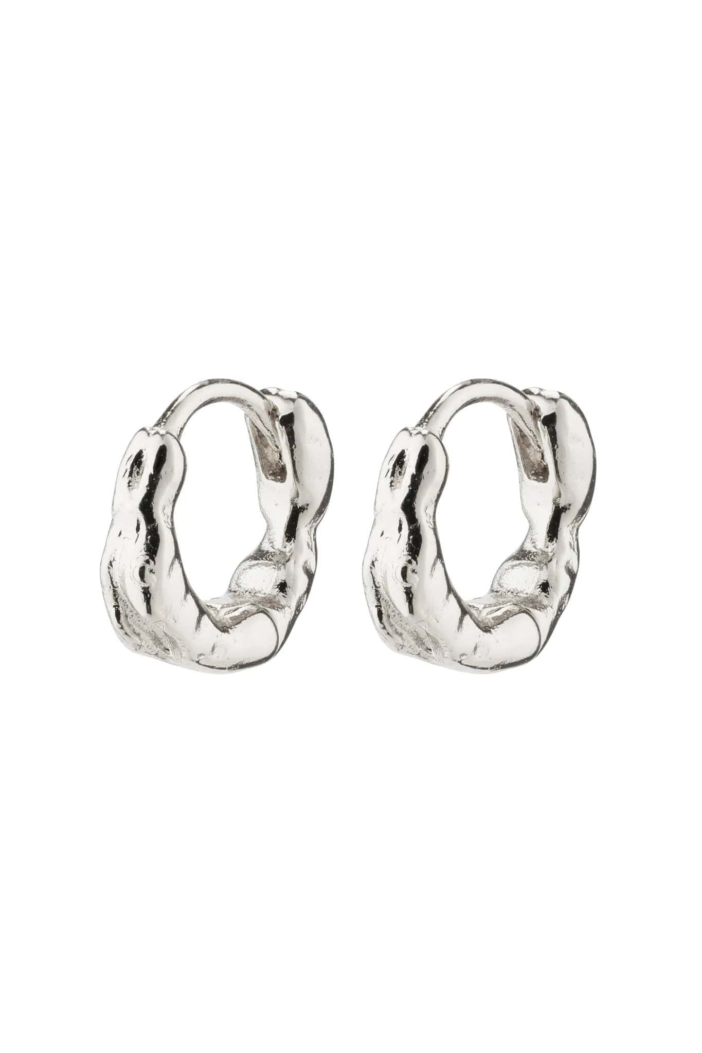 EDDY ORGANIC SHAPED MINI HUGGIE HOOPS, SILVER, PILGRIM
