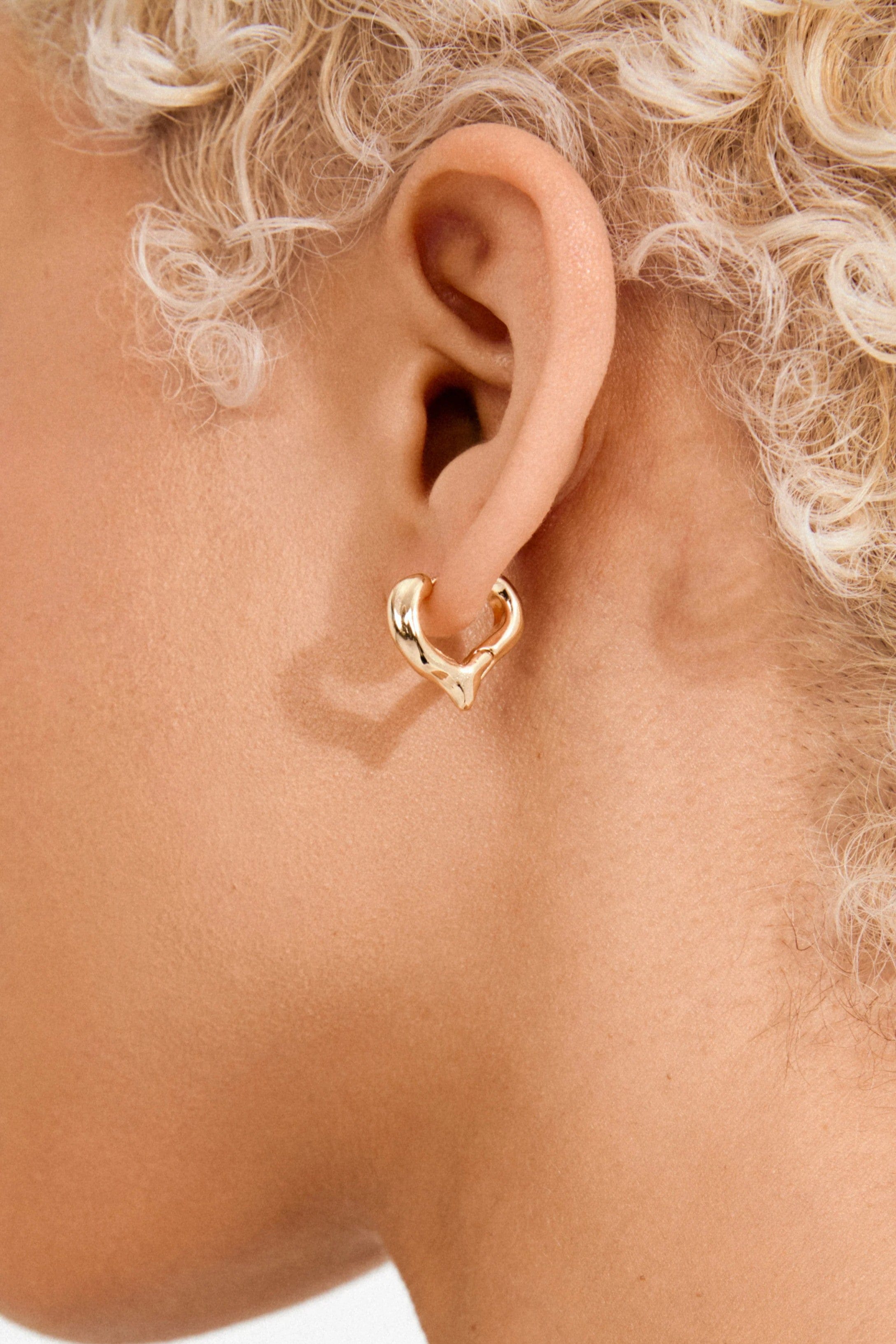 Iris Oorbellen - Goud