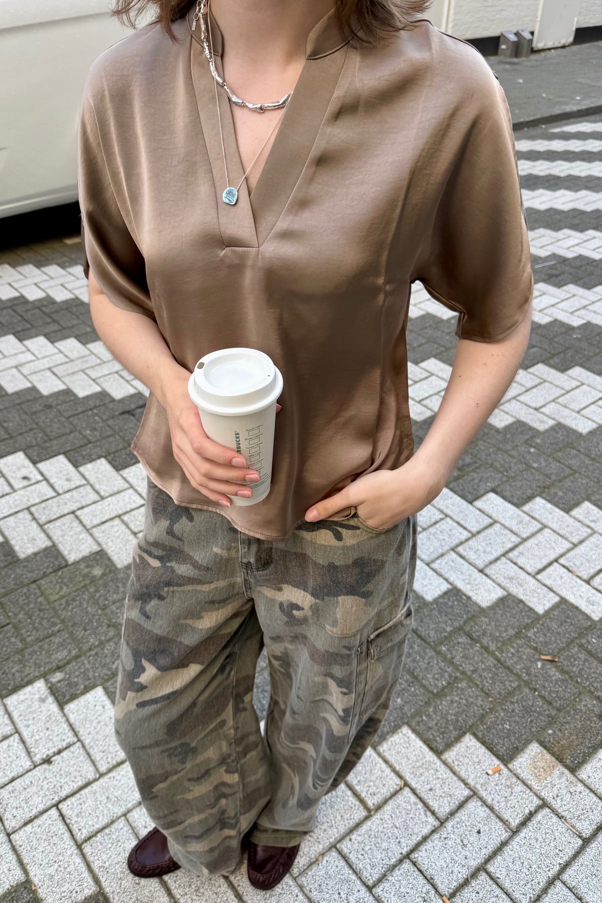 Anelle Satijnen Blouse - Donker Taupe