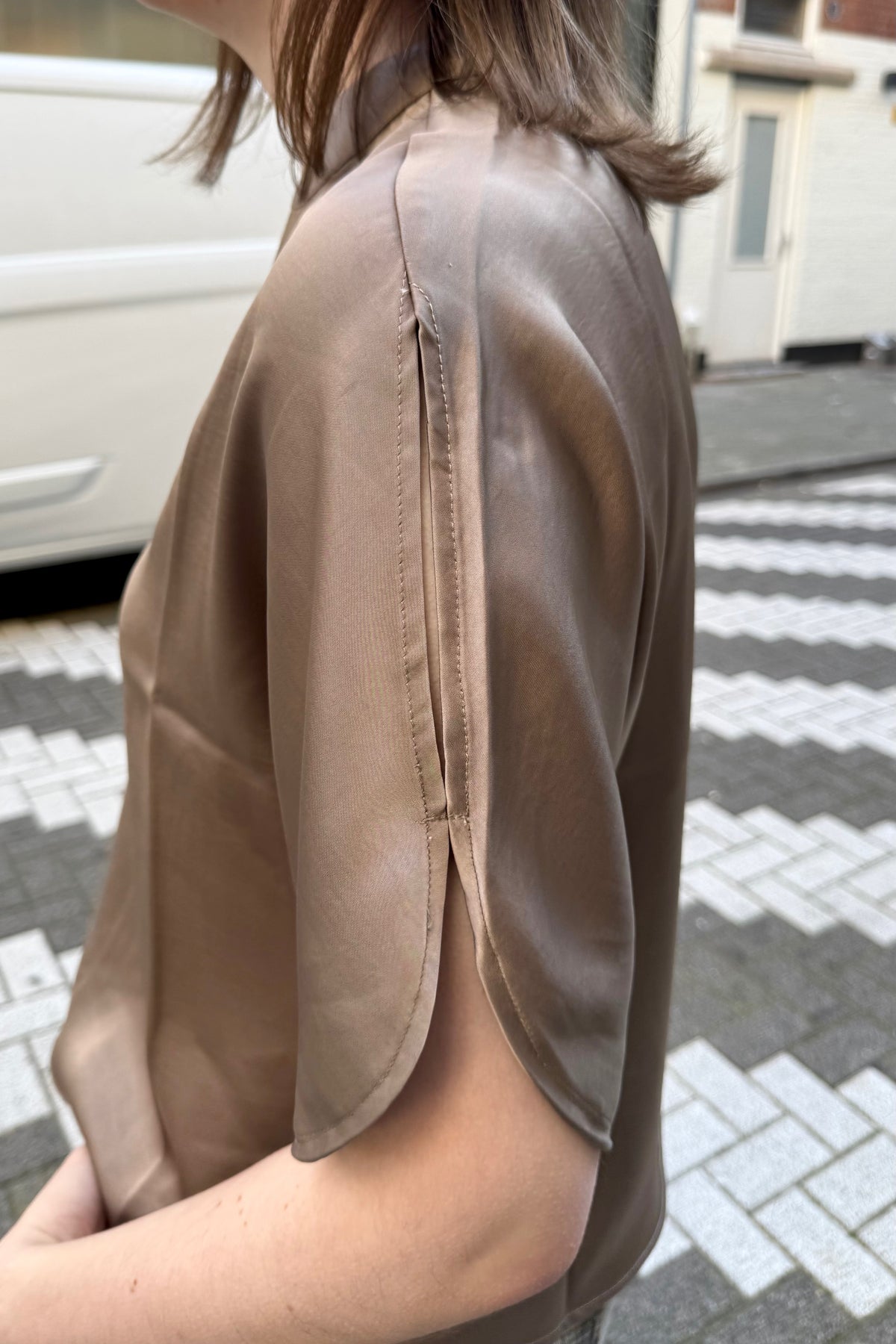 Anelle Satijnen Blouse - Donker Taupe