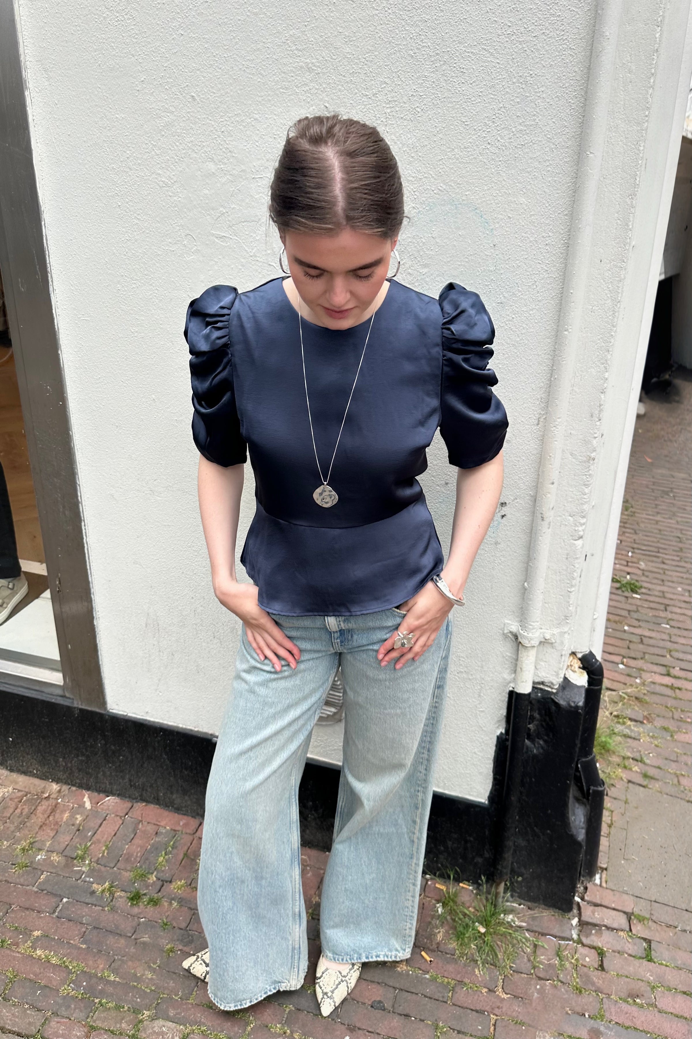 Benua Heavy Satijnen Blouse - Donker Blauw