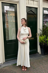 Jelena Halterjurk - Beige