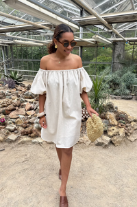 Annebel Off Shoulder Jurk - Beige