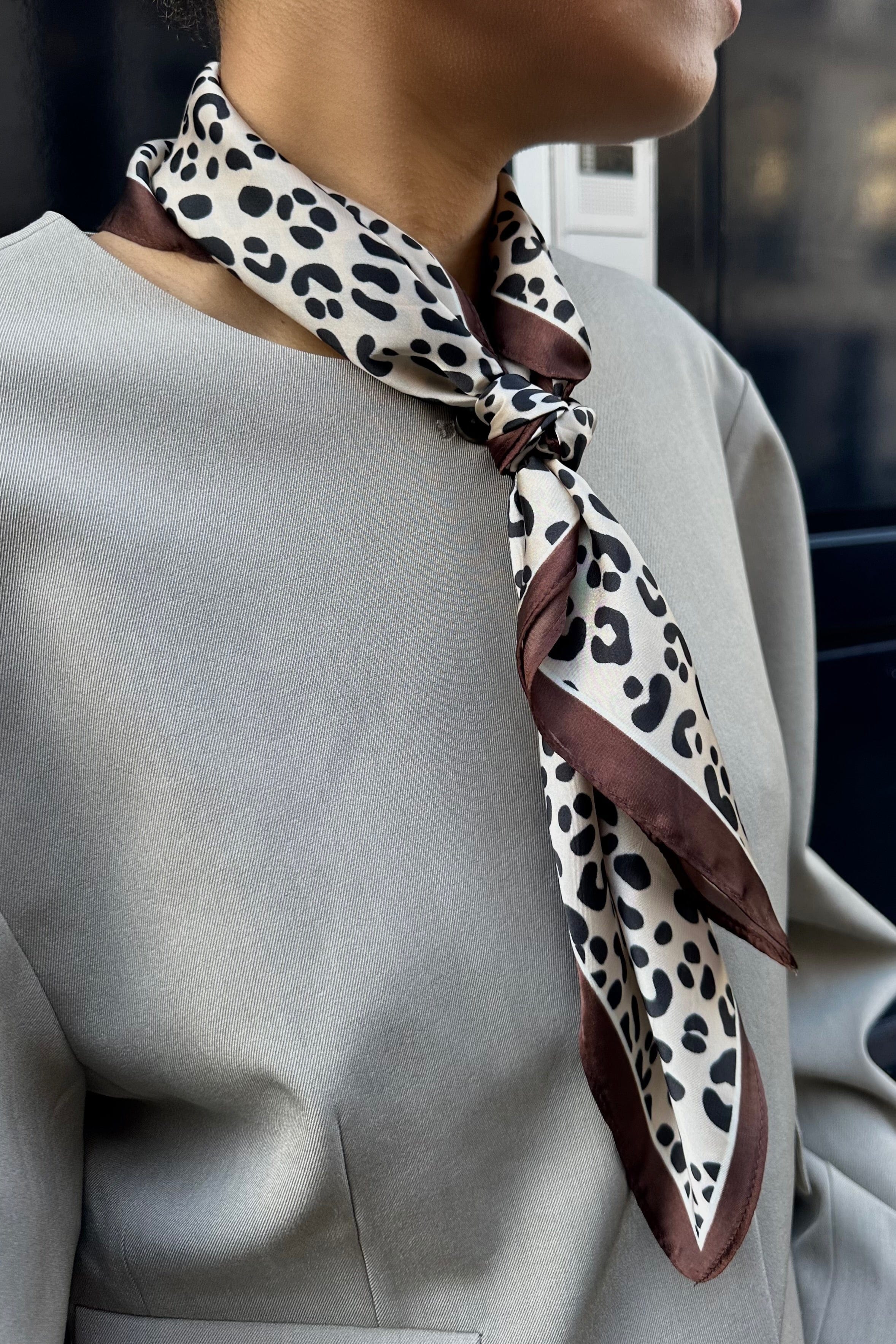 TammoCC Sjaal - Bruin