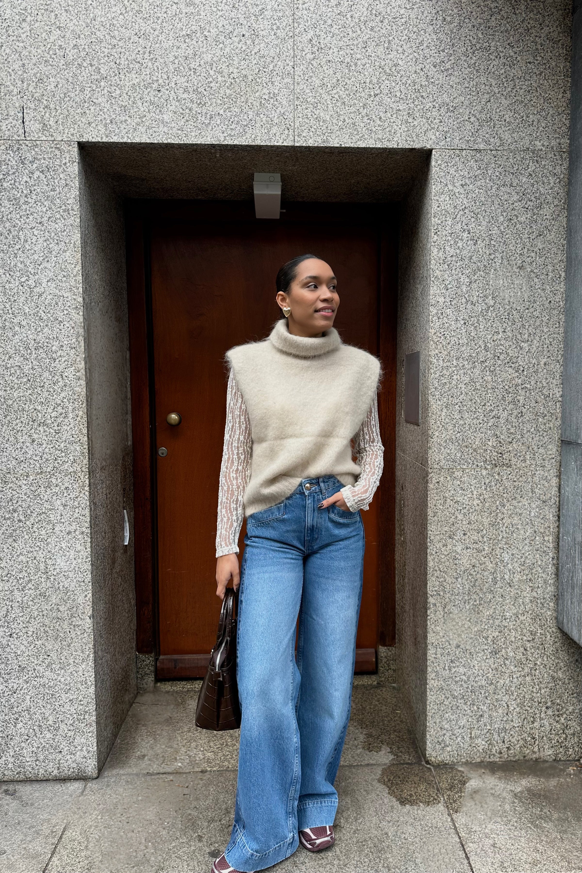 BarbCC O-Neck Top - Beige