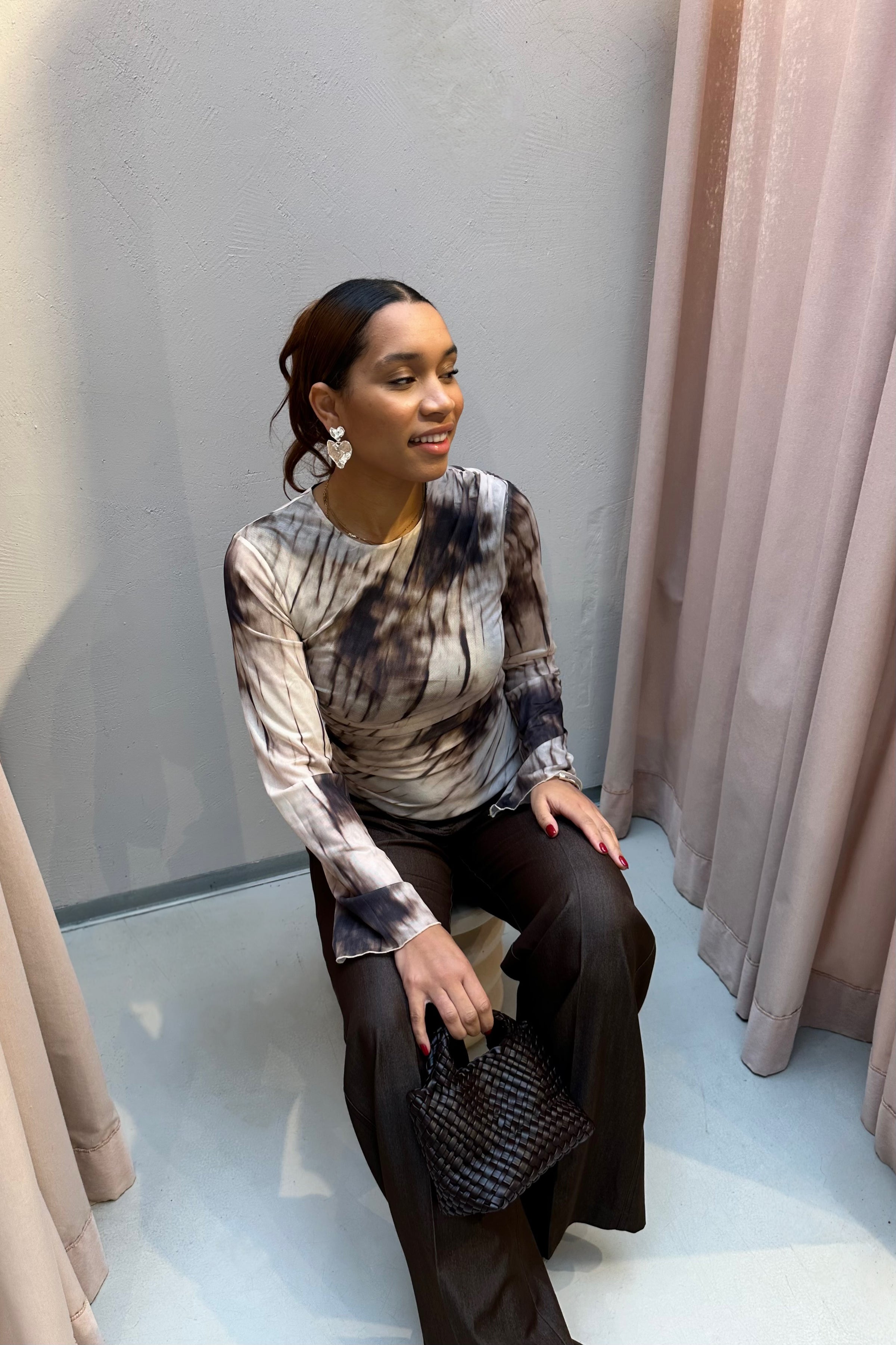 Lenida Mesh Top - Bruin