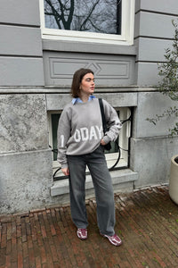 Statement Sweater Logo - Grijs