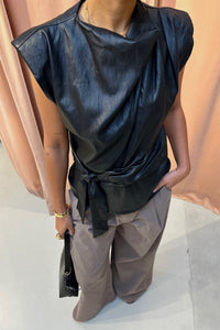 GittCC Pleat Top - Zwart