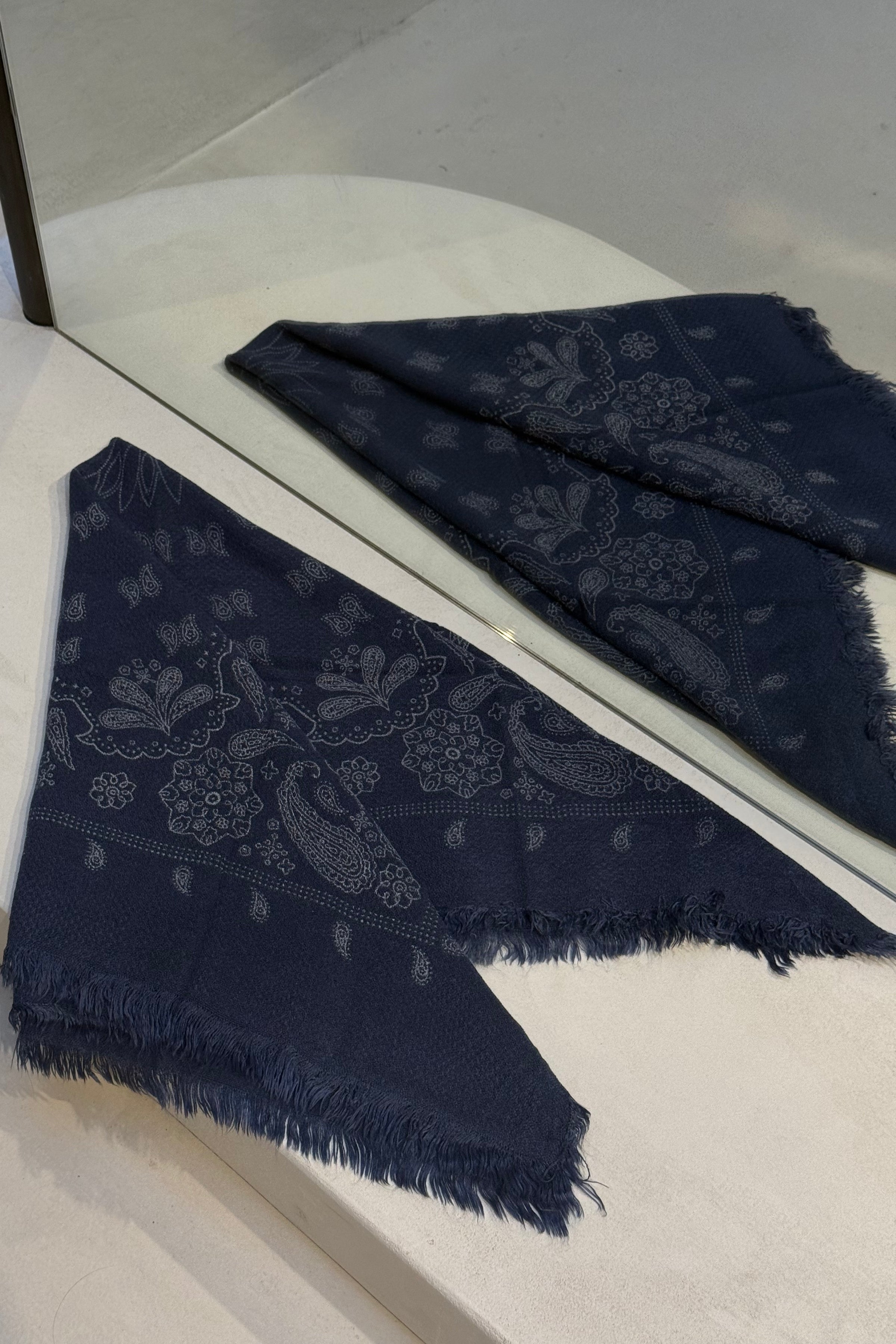 Claire Paisley Sjaal - Donker Blauw