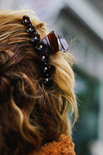 Bright Flower Clip Haar Clip - Chocolate