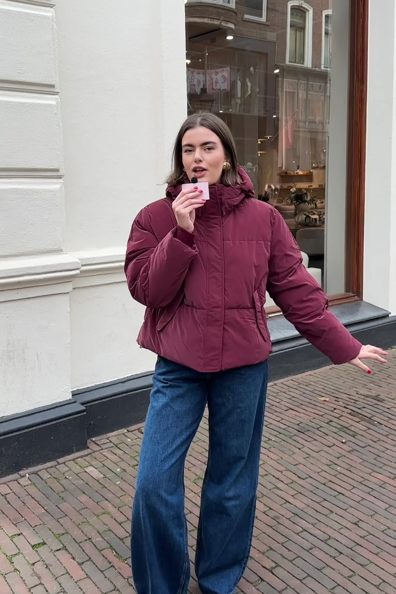 Abbie Jas - Bordeaux